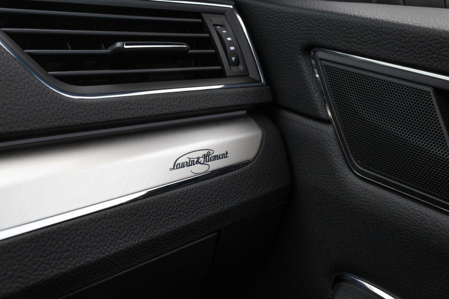 Детали интерьера Skoda Superb Laurin & Klement 2019 года  (WW) (фото 67 из 93)